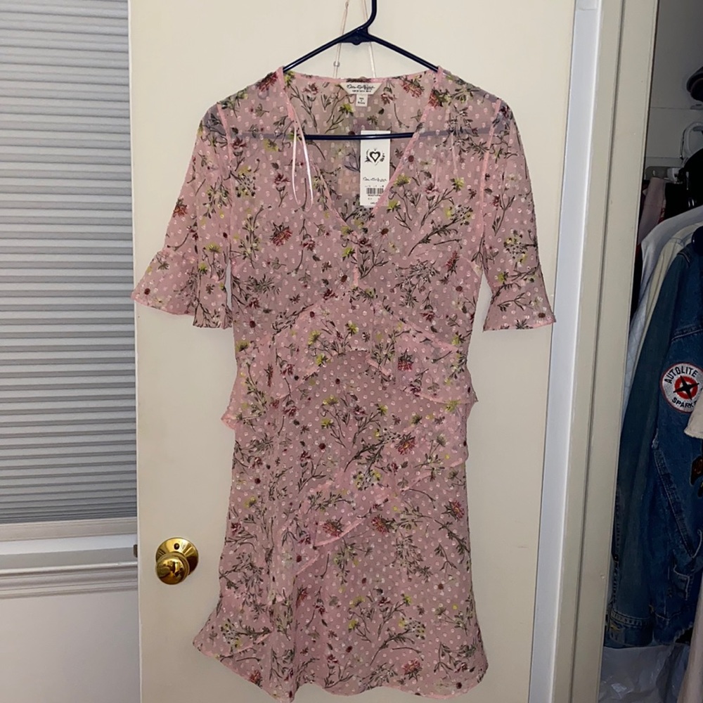 NEW Women’s pink polka dot floral dress. Small.
